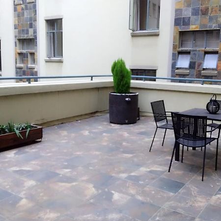 Mabungubwe Hotel Apartments - Home Away From Home โจฮันเนสเบิร์ก ภายนอก รูปภาพ