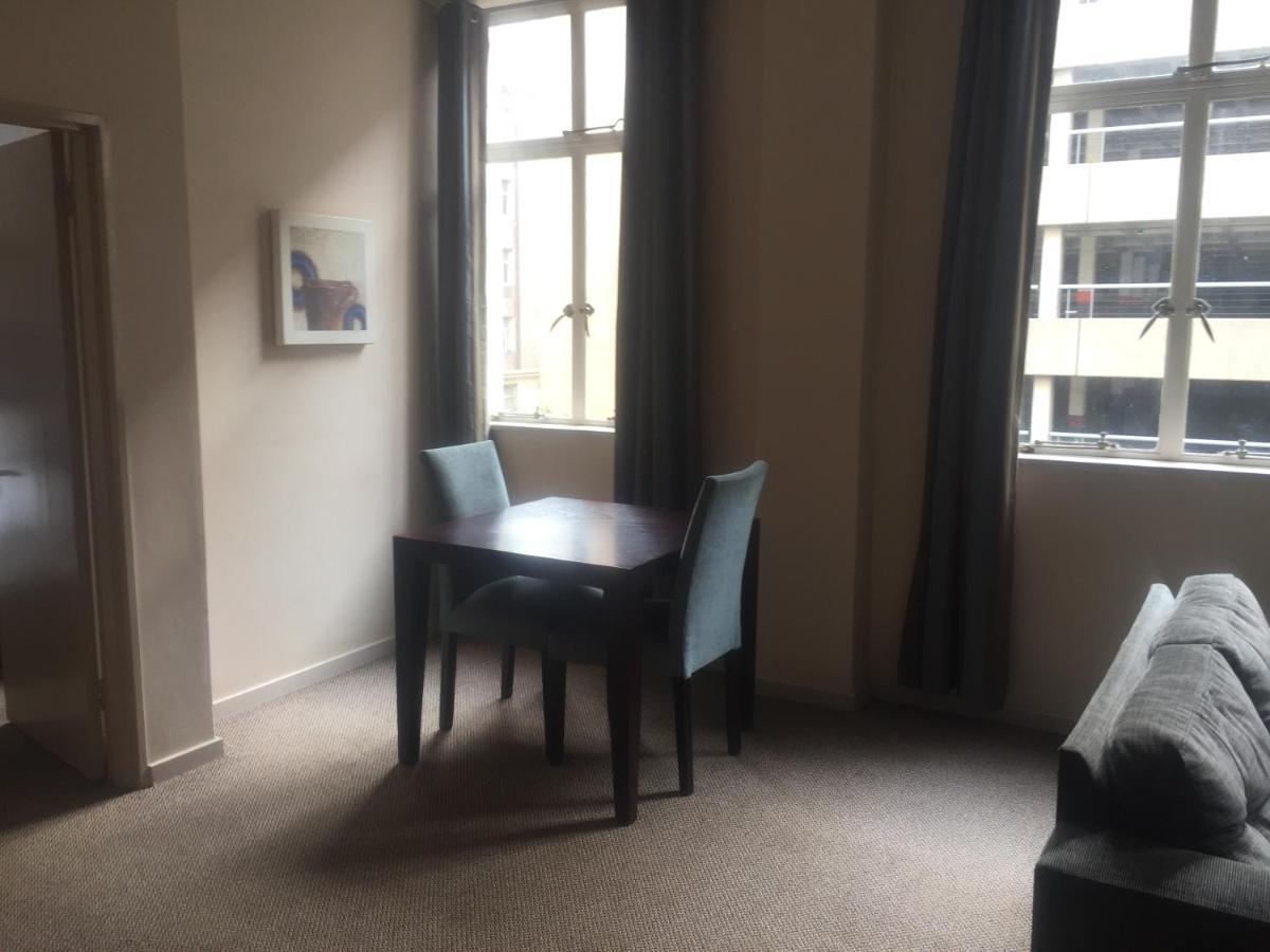 Mabungubwe Hotel Apartments - Home Away From Home โจฮันเนสเบิร์ก ภายนอก รูปภาพ