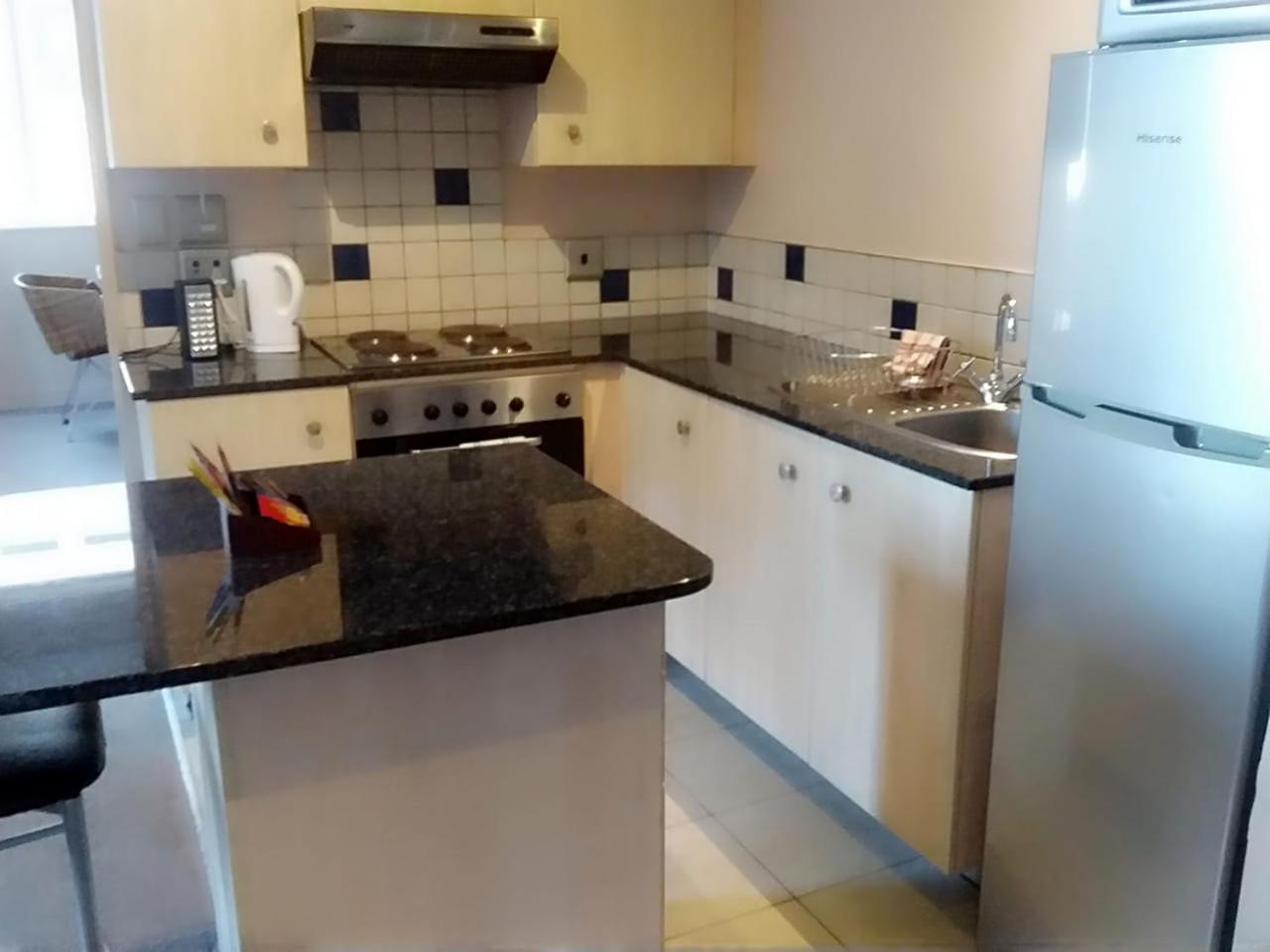 Mabungubwe Hotel Apartments - Home Away From Home โจฮันเนสเบิร์ก ภายนอก รูปภาพ