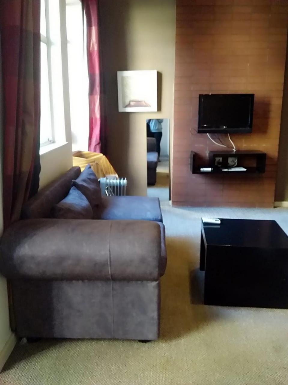 Mabungubwe Hotel Apartments - Home Away From Home โจฮันเนสเบิร์ก ภายนอก รูปภาพ