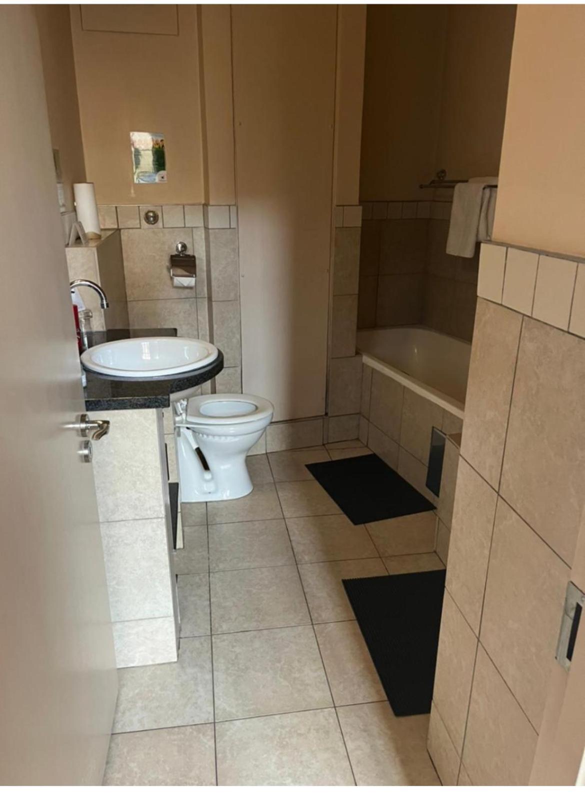 Mabungubwe Hotel Apartments - Home Away From Home โจฮันเนสเบิร์ก ภายนอก รูปภาพ